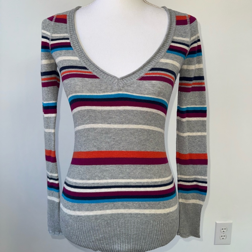 Aeropostale XS Gray Striped V Neck Sweater Cotton‎ Blend Fitted Y2K 2000